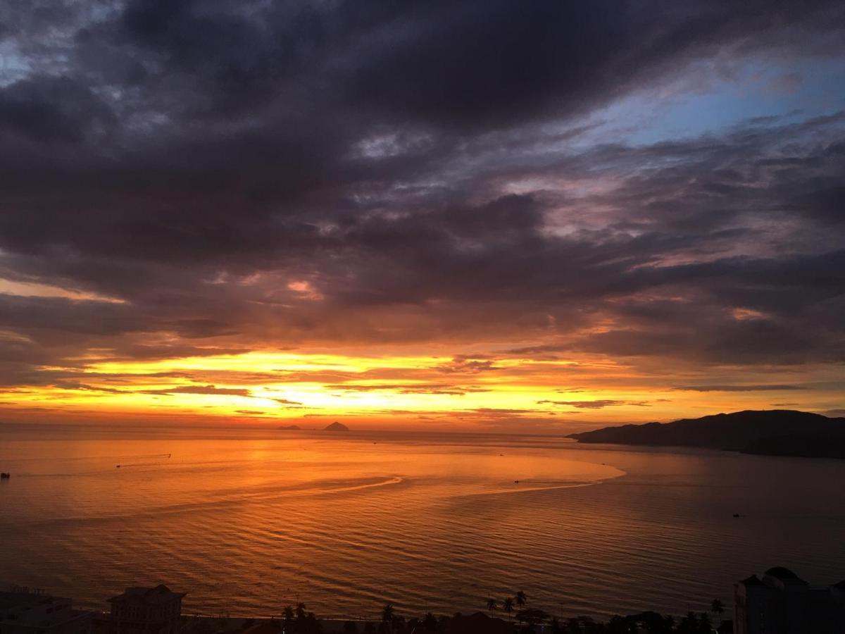 Marina Suites Apartment Nha Trang Exteriör bild