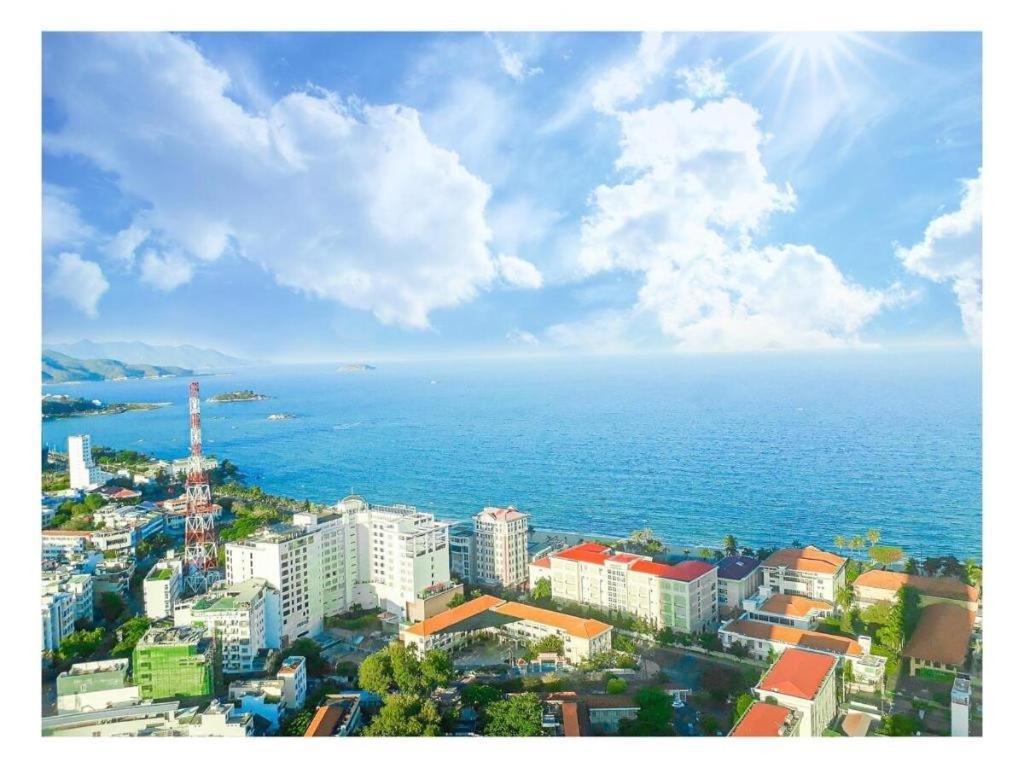 Marina Suites Apartment Nha Trang Exteriör bild