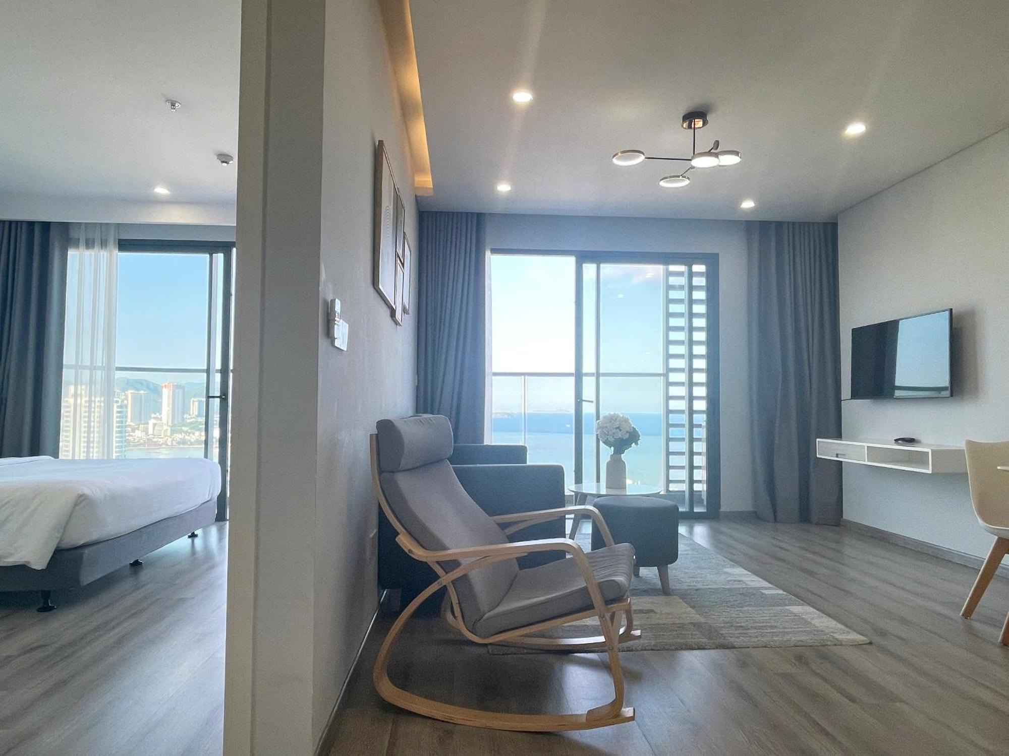 Marina Suites Apartment Nha Trang Exteriör bild